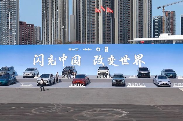 曼晚：利马言论不同于当年C罗 球员或面临曼联内部处罚